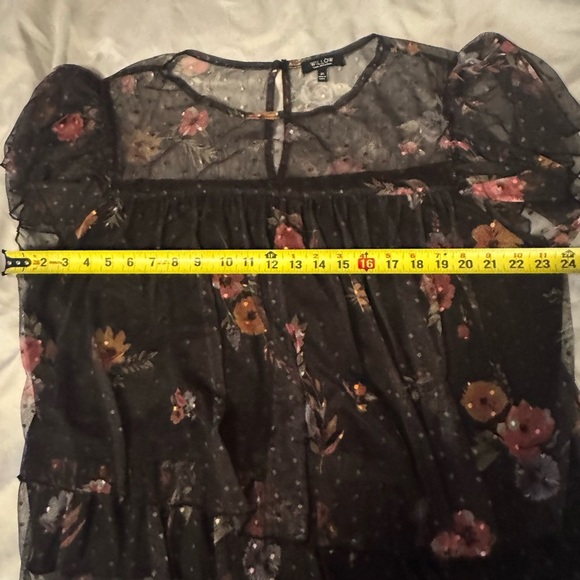 WILLOW Young Contemporary Black Floral Print Mesh Top (Size 3X) - Picture 9 of 10